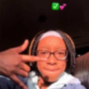 Meet your Posher, Lucy